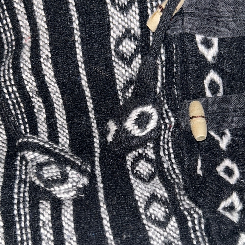 Black and White Striped Poncho - Picture 7 of 8